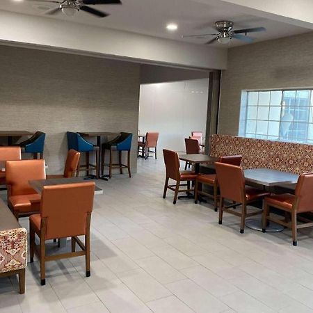 Baymont By Wyndham Safford Hotel Exterior photo